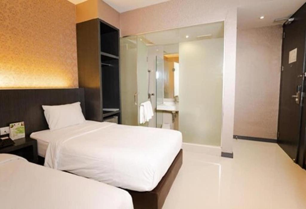 The Crew Hotel Kualanamu International Airport Medan Luaran gambar