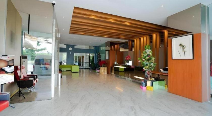The Crew Hotel Kualanamu International Airport Medan Luaran gambar