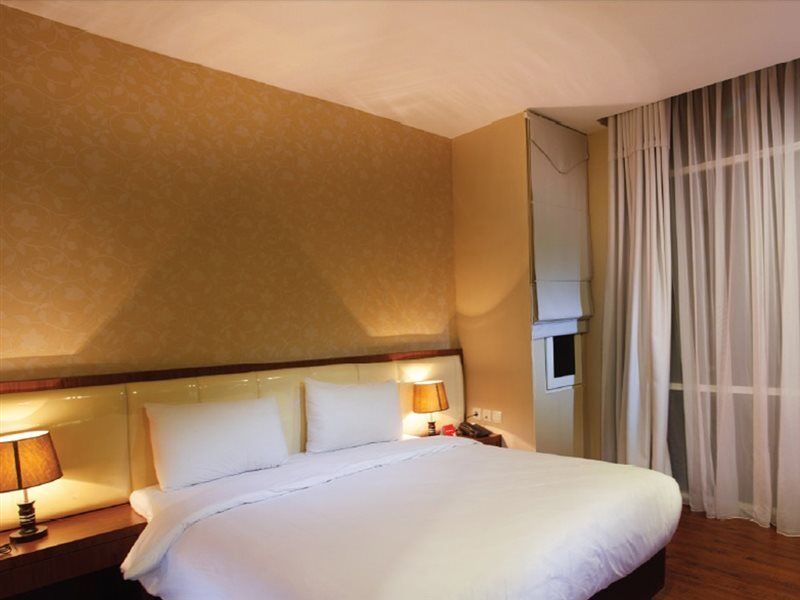 The Crew Hotel Kualanamu International Airport Medan Luaran gambar