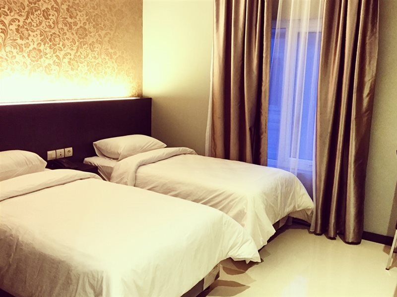 The Crew Hotel Kualanamu International Airport Medan Luaran gambar